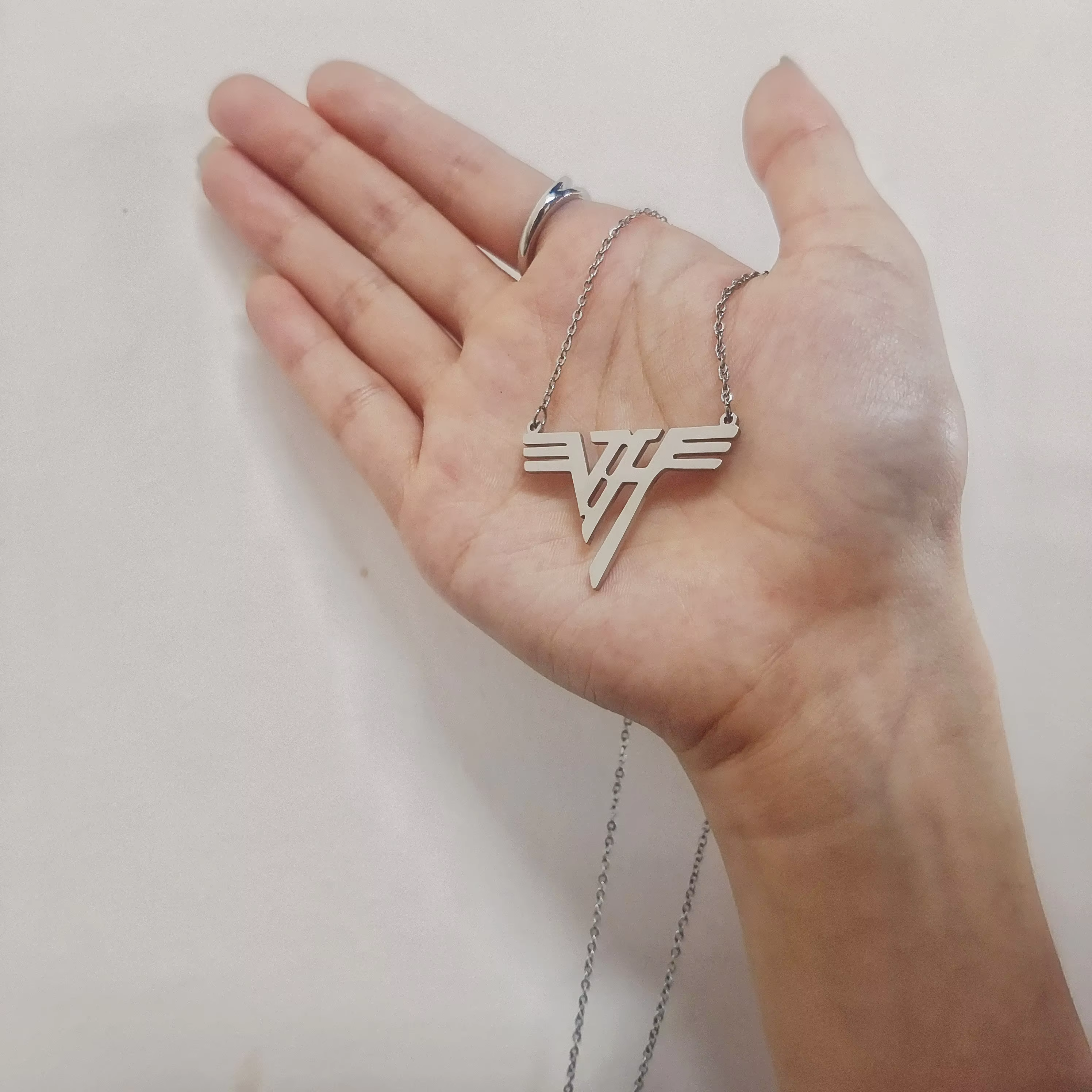Van Halen Logo VH Charm Eddie 18K Gold Plated Stainless Steel Pendant Mena Necklace 1980 Classic EVH Rock Bnd Gift for Women